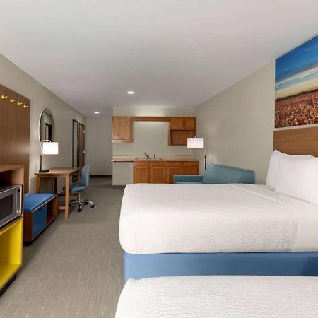 Days Inn By Wyndham Hillsboro Exterior foto